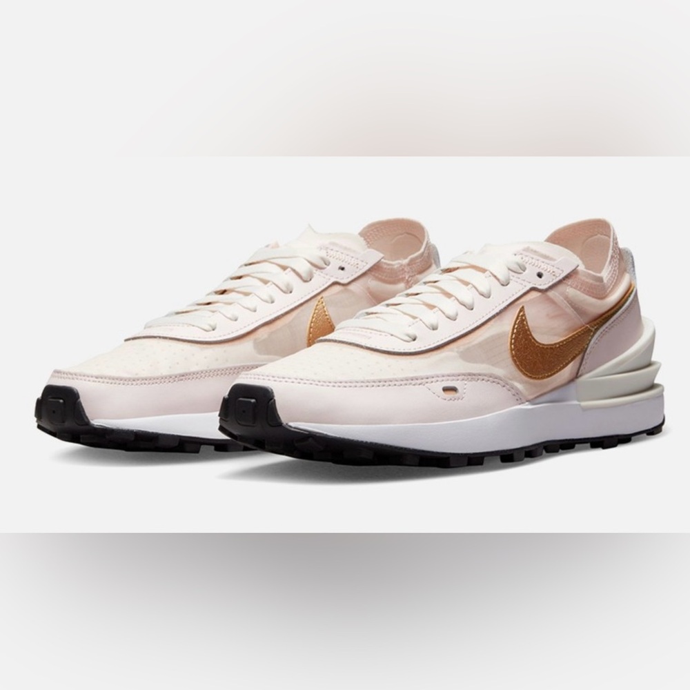 Nike Women’s Waffle One - FB1298-600 - Size 9 - New